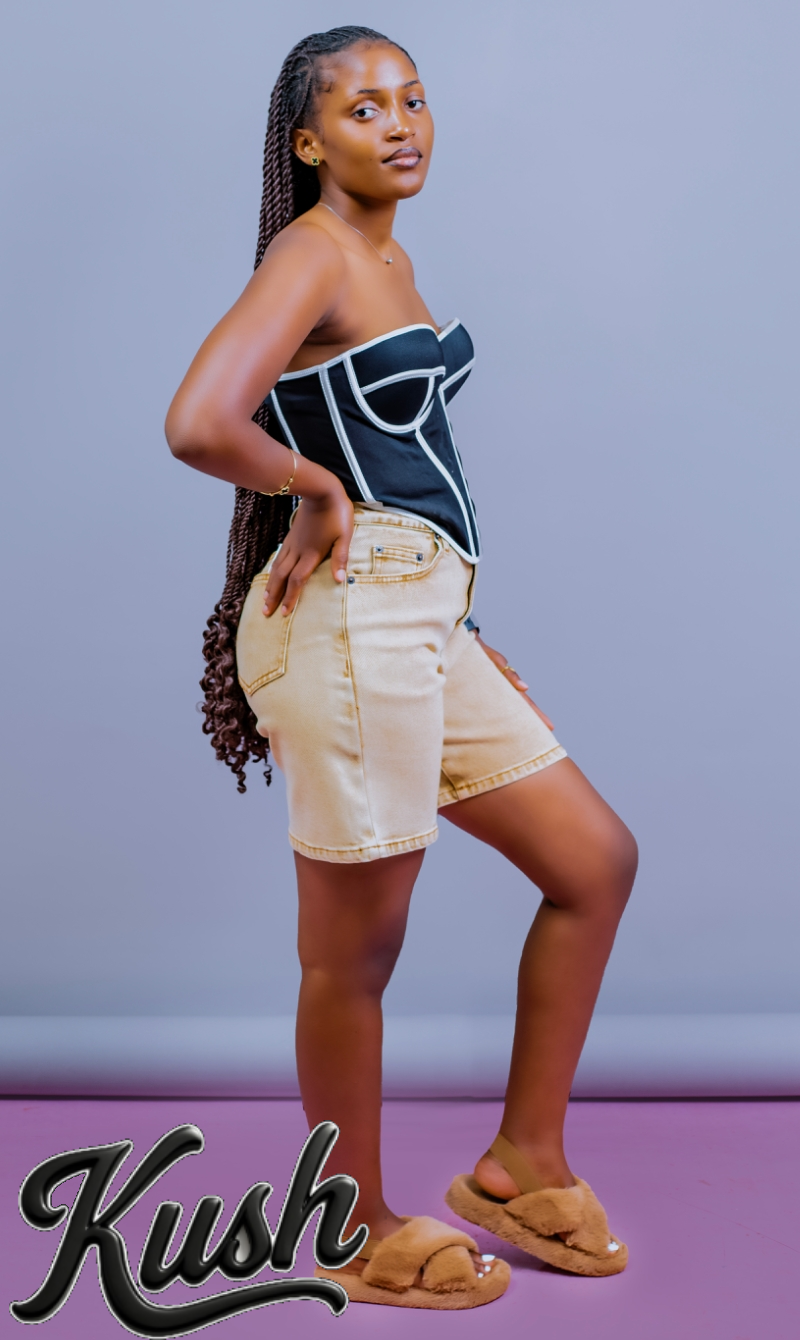 SHORTS - front