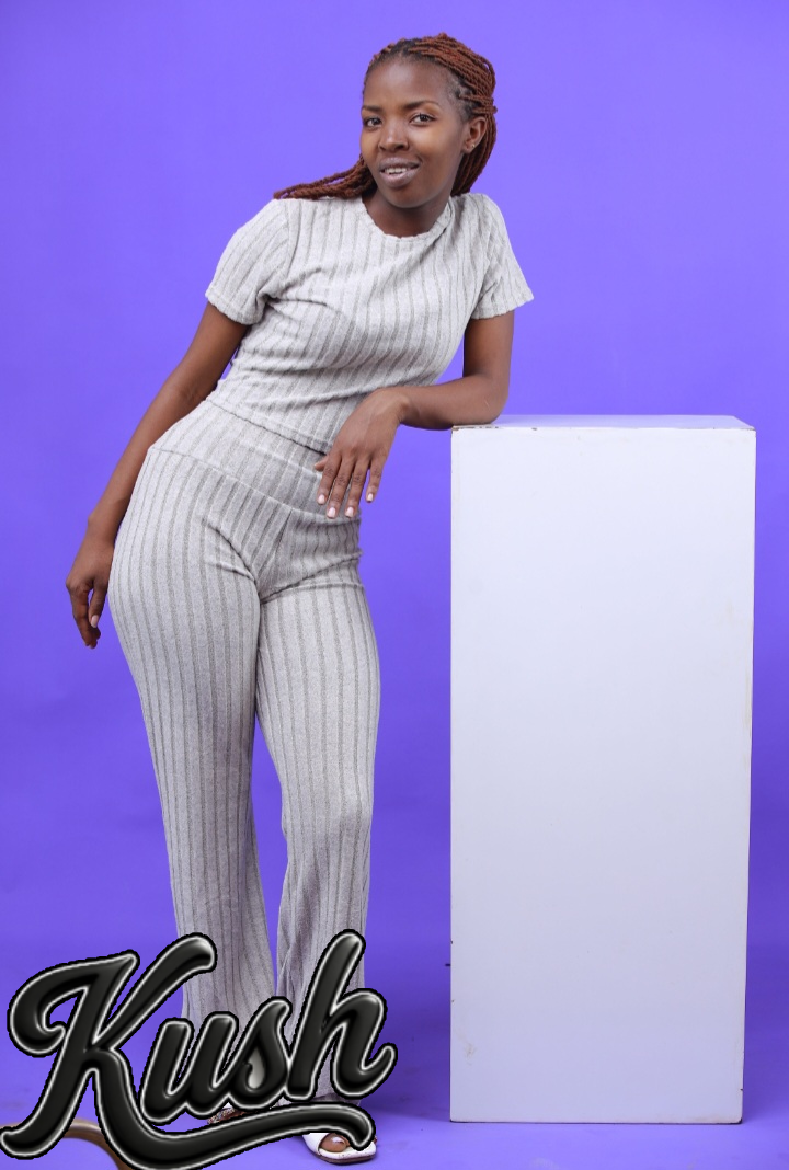 COMPLETE ACTIVEWEAR - front