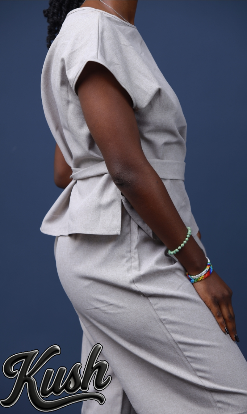 COMPLETE ACTIVEWEAR - right