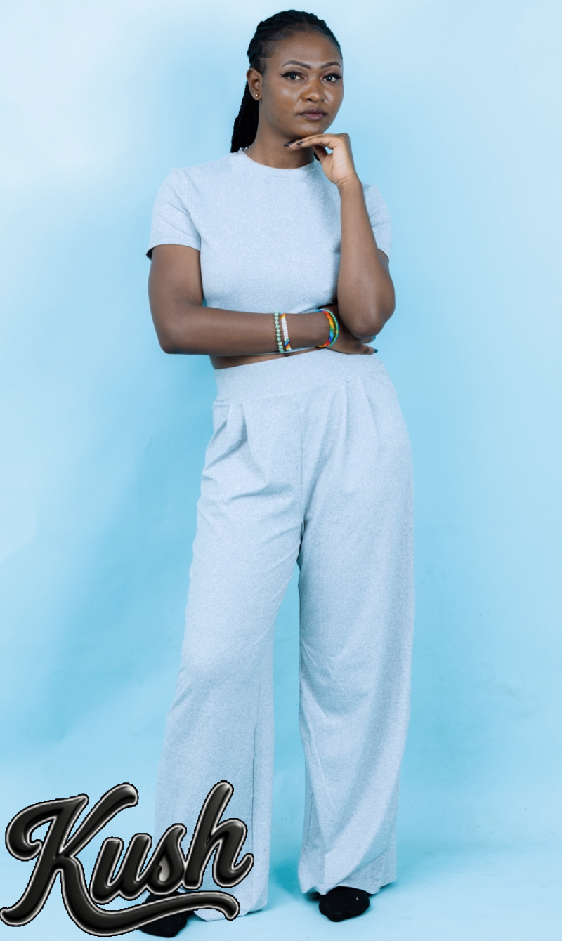 COMPLETE ACTIVEWEAR - right